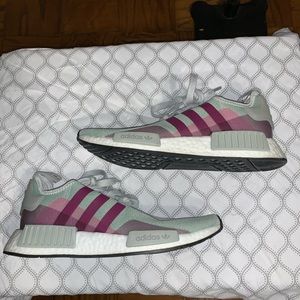 NWOT!! Adidas Originals NMD_R1 shoes